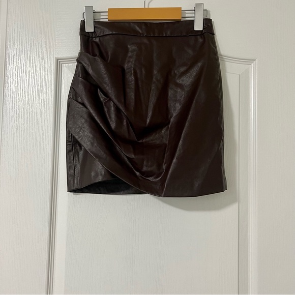 Stradivarius PU Wrap Skirt in Brown - Picture 2 of 6